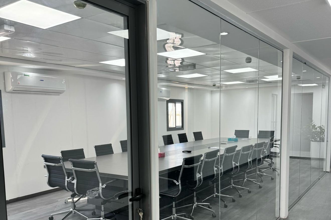 Boardroom seating fourteen
